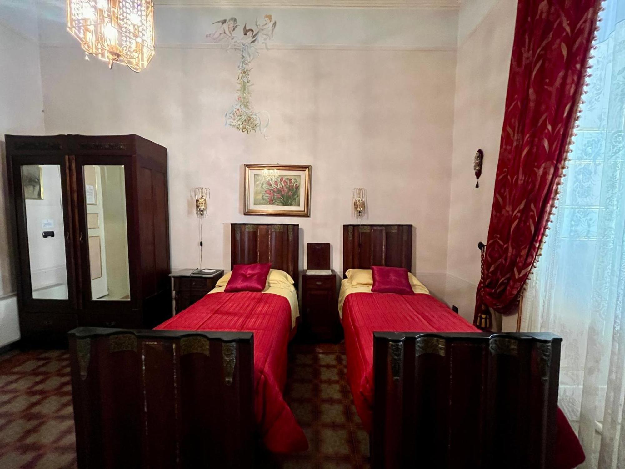 Palazzo De Castro Bed and Breakfast Squinzano Esterno foto