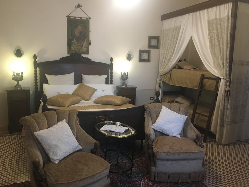 Palazzo De Castro Bed and Breakfast Squinzano Esterno foto